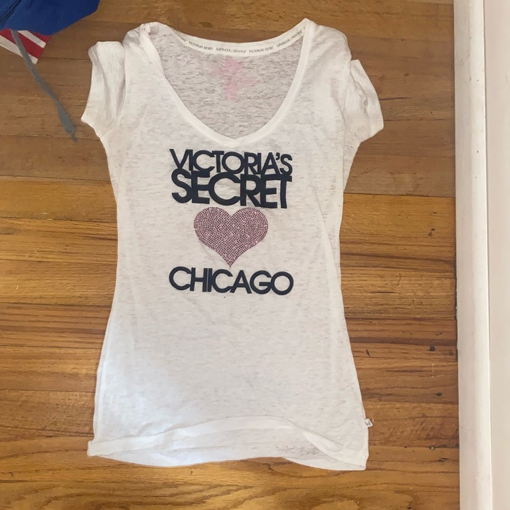 white cubs victoria’s secret t